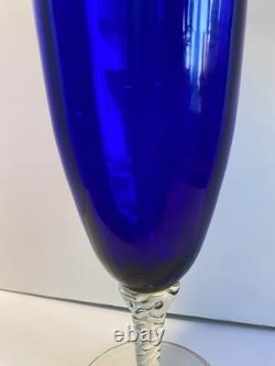 1960s Empoli Pedestal Glass Vase