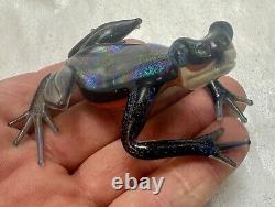 2005 Quantum Creative Dichroic Iridescent Art Glass Frog Sculpture Figurine