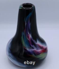 ART GLASS Vase Signed