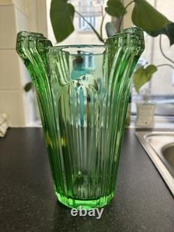 Absolutely Stunning Heavy Uranium Glass Vase Glows Beautifully Uv art deco