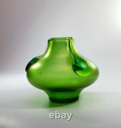 Antique 1905s Loetz Rare VESUVIAN Creta Glatt Art Glass Green Vase TADPOLES