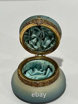 Antique Wavecrest Hand Painted Nakara Art Glass C F Monroe Dresser Box withLINING