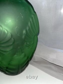 Art Deco Emerald Green Glass Vase