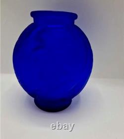 Art Deco Glass Les Nenuphars Vase by Pierre Davesn