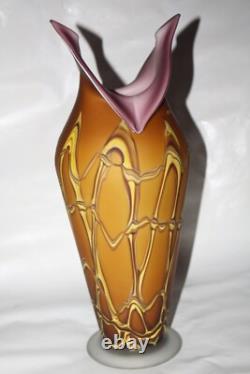 Beautiful 17 Hand Blown Baijab Essie Zareh Signed Multi-Layer Art Glass Vase