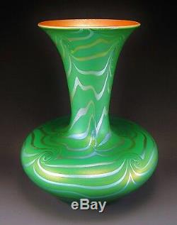 Beautiful DURAND KING TUT Art Glass Vase ca. 1924 Signed 9 Tiffany Quezal Era