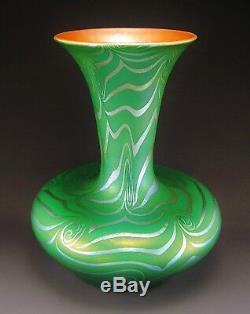 Beautiful DURAND KING TUT Art Glass Vase ca. 1924 Signed 9 Tiffany Quezal Era