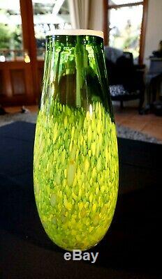 Beautiful Large Vintage Lime Green Art Glass Vase