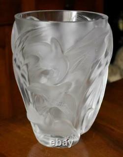 Breathtaking Vintage Lalique Crystal France Lrg Martinets Frosted Art Glass Vase
