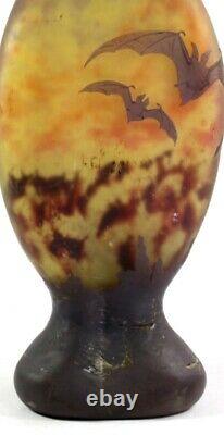 DAUM NANCY Art Nouveau cameo glass vase BATS'/'CHAUVES SOURIS' / HALLOWEEN