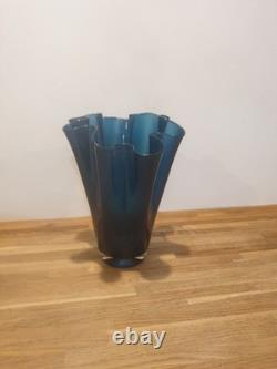 Exquisite Vintage Fluted Blue Glass Vase Perfect Condition 25cm Tall