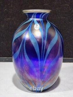 Fenton Art Glass Connoisseur Collection Satin Silver FAVRENE FEATHERS 8.5 Vase