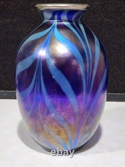 Fenton Art Glass Connoisseur Collection Satin Silver FAVRENE FEATHERS 8.5 Vase
