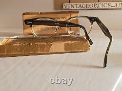 Foremost Two Tone 1950s Vintage Hornrimmed (Unused) Eyeglasses Frame