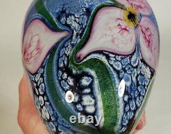 GORGEOUS COMPLEX 2002 ROBERT EICKHOLT STUDIO ART GLASS VASE BLUE With PINK FLOWERS