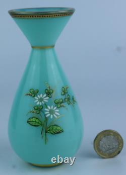 Harrach/Bristol Urainium Art Glass Vase