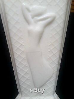 Htf Rare Vintage 1930's Art Deco Mckee White Milk Glass Art Dressed Lady Vase