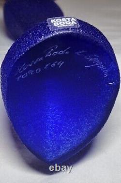 KOSTA BODA Madame Tight Runway Figurine Signed KJell Engman 7090764 (Blue/Red)
