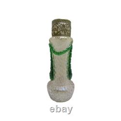 Kralic Iridescent Glass Art Nouveau Martele Rigaree Vase, Mistletoe Collar
