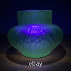 Kralik Sohn Martelé Art Nouveau Iridescent Uranium Green Glass Vase c1910-1920