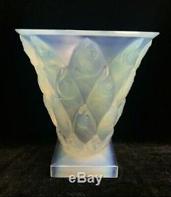 Opalescent Sabino France Glass Art Vase Poissons Leaping Fish Motif