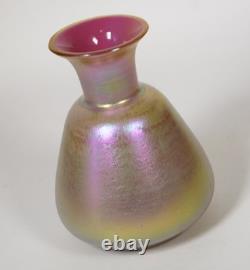 Pink Iridescent Cypriote Art Glass Vase, Unsigned. First half of 20th century