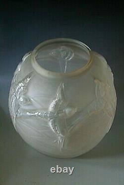 Rare Art Deco Etling Hirondelles Glass Vase