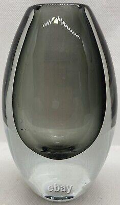 Retro Vintage Midcentury Art Glass Vase By Strombergshyttan B894