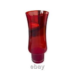 Riihimäen Lasi Tamara Aladin Tulppaani Ruby Red Vase Finland, 1970s