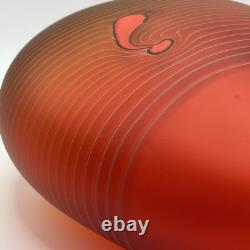 Signed Denizen Robert Wynne Peacock Red Art Glass Vase Handblown Pictorial Mark