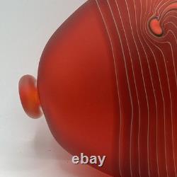 Signed Denizen Robert Wynne Peacock Red Art Glass Vase Handblown Pictorial Mark