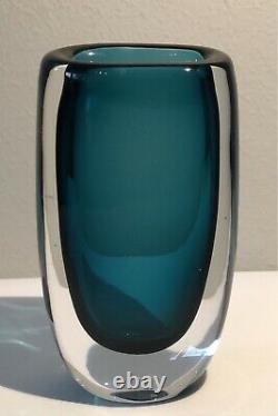Signed Solid VICKE LINDSTRAND KOSTA BODA Vase Turquoise Sommerso Glass 1950, H4