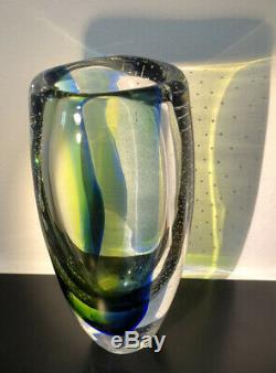 Solid GORAN WARFF KOSTA BODA SWEDEN Signed Green Blue Glass Vase With Bubbles
