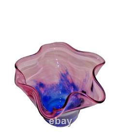Stunning Decorative Steninge Slott Sweden Art Glass Vase Cranberry to Blue 17 cm