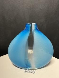 Stunning Mid-C Modern Hand Blown Glass Blue White Clear Color Art Glass Vase