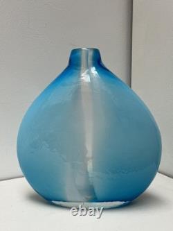Stunning Mid-C Modern Hand Blown Glass Blue White Clear Color Art Glass Vase