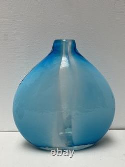 Stunning Mid-C Modern Hand Blown Glass Blue White Clear Color Art Glass Vase