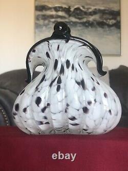 Stunning Vintage Hand Blown Italian Art Glass Vase Black & White Unmarked