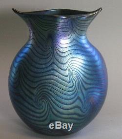 Superb & Huge VINTAGE BOHEMIAN Art Nouveau Iridized Glass Vase King Tut