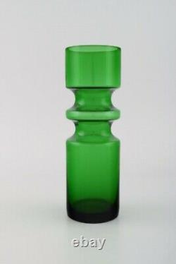 Swedish glass artist. Vase in green mouth blown art glass. 1960 / 70s