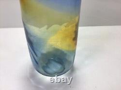 V59 Vintage Yellow and Blue Two-Color Art Glass Vase
