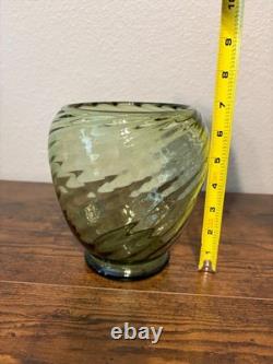VTG STEUBEN Olive Green Optic Swirl Art Glass Vase #6031 MARKED 6.75H
