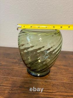 VTG STEUBEN Olive Green Optic Swirl Art Glass Vase #6031 MARKED 6.75H