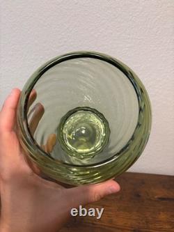 VTG STEUBEN Olive Green Optic Swirl Art Glass Vase #6031 MARKED 6.75H