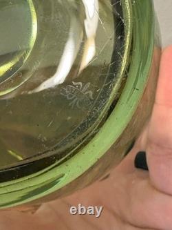 VTG STEUBEN Olive Green Optic Swirl Art Glass Vase #6031 MARKED 6.75H