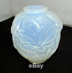 Verlys Art Glass Les Phalenes Moth Vase Art Deco Circa 1938 Lt Blue Opalescent