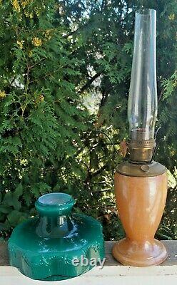 Vintage 1930s Aladdin Venetian Art Glass Vase Oil Kerosene Lamp With Shade