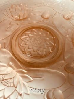 Vintage 30's Walther & Söhne Seerosen & Peter Pan Peach Glass Centrepiece Vase