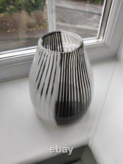 Vintage Murano Dino Martens Style Mezza Filigana Bianco Nero Art Glass Vase