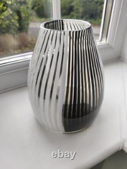 Vintage Murano Dino Martens Style Mezza Filigana Bianco Nero Art Glass Vase